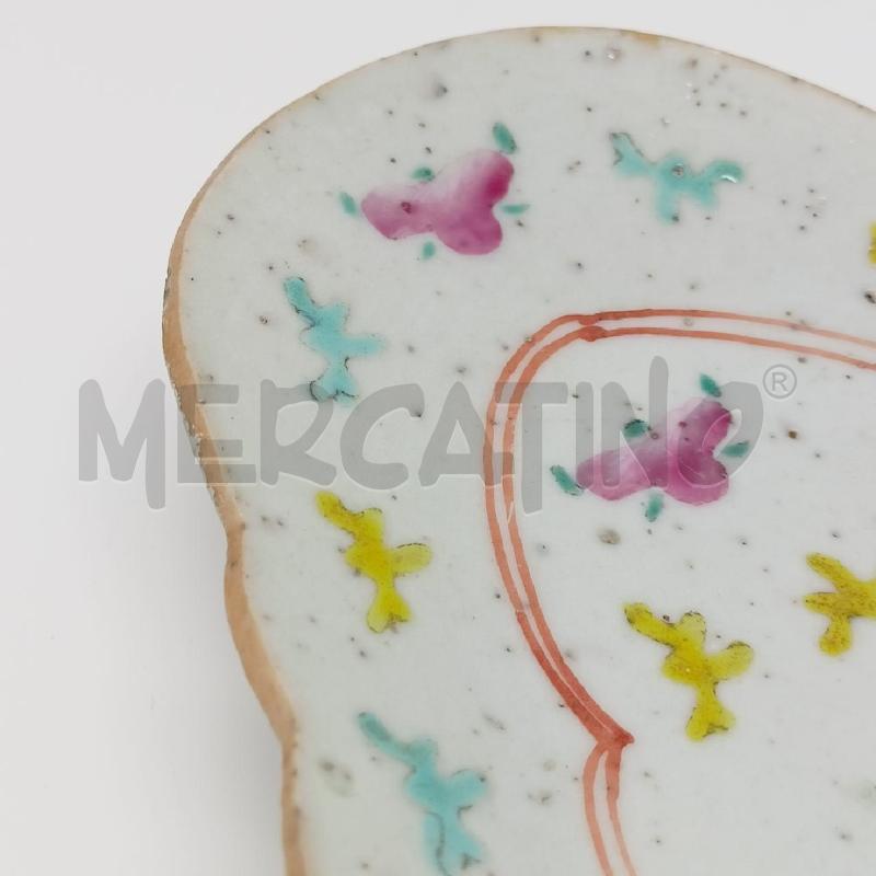 ALZATA CINESE CERAMICA ROMBOIDALE BORDO AZZURRO DEC FIORI ROSA  | Mercatino dell'Usato Roma re di roma 4