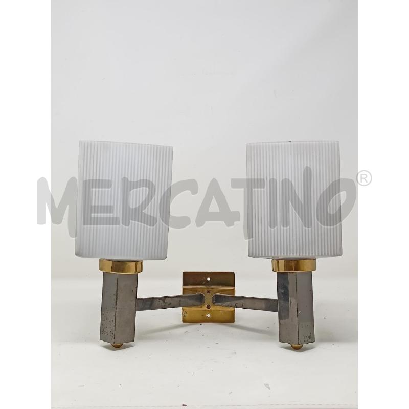 APPLIQUE 2L. ACCIAIO OTTONE PARALUME VETRO SATINATO CUBICO | Mercatino dell'Usato Roma re di roma 1