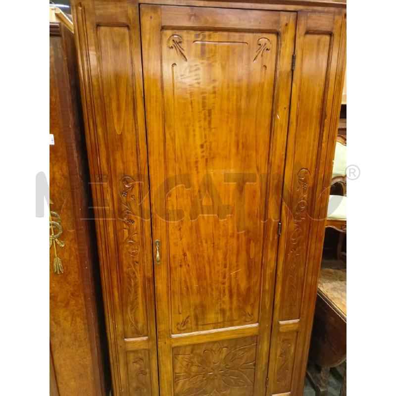 ARMADIO CABINA LEGNO MASSELLO INT FIORI | Mercatino dell'Usato Roma re di roma 4