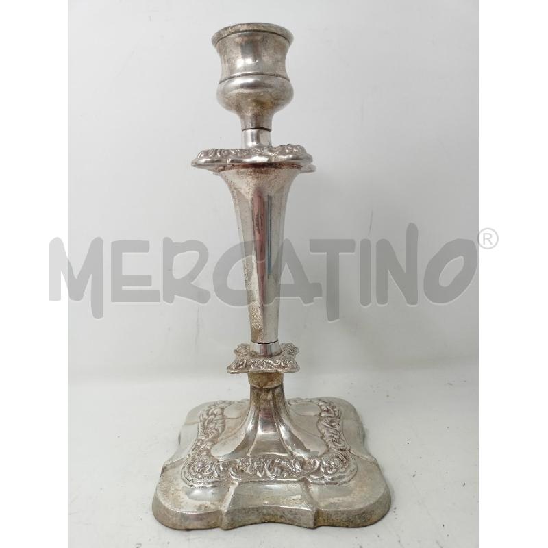 CANDELIERE JORDAN SHEFFIELD BASE QUADRATA DEC RILIEVO 25 CM | Mercatino dell'Usato Roma re di roma 1