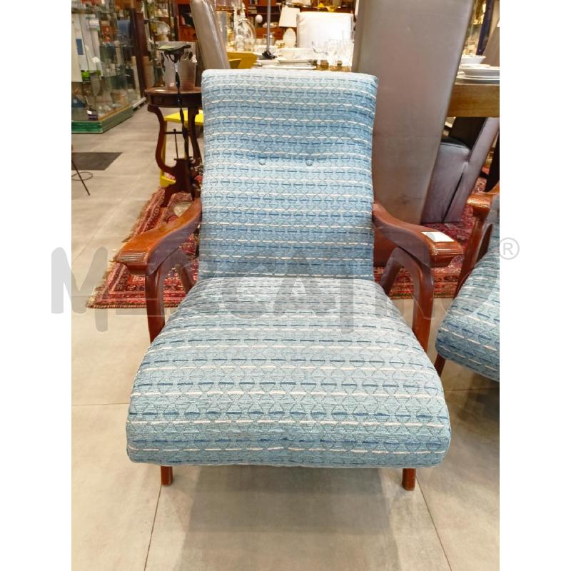 COPPIA POLTRONE REGOLABILI ANNI 60 TESSUTO AZZURRO E BIANCO | Mercatino dell'Usato Roma re di roma 2