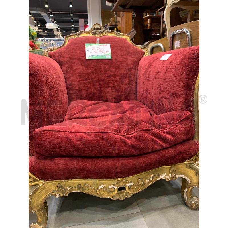 COPPIA POLTRONE STOFFA ROSSA BORDI ORO | Mercatino dell'Usato Roma re di roma 3
