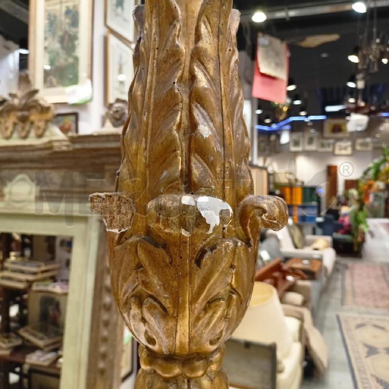 COPPIA TORCERI LEGNO DORATO 3 PIEDI LEONE FOGLIE | Mercatino dell'Usato Roma re di roma 2