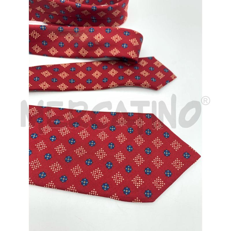 CRAVATTA MARINELLA ROSSA DETT FIORI BLU | Mercatino dell'Usato Roma re di roma 5