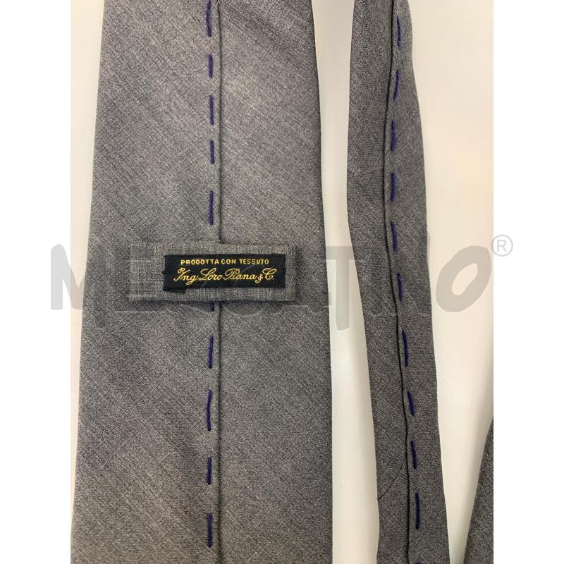 CRAVATTA TESSUTO LORO PIANA GRIGIO | Mercatino dell'Usato Roma re di roma 3