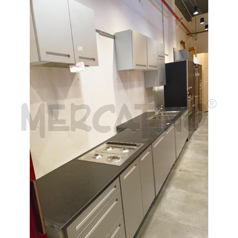 CUCINA ARC LINEARE PIANO MARMO NERO 4 COLONNE+FRIGO SMEG+FORNO+LAVAST+MICROONDE WHIRPOOL | Mercatino dell'Usato Roma re di roma 1