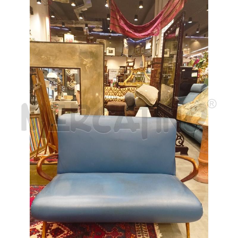DIVANETTO BLU | Mercatino dell'Usato Roma re di roma 1