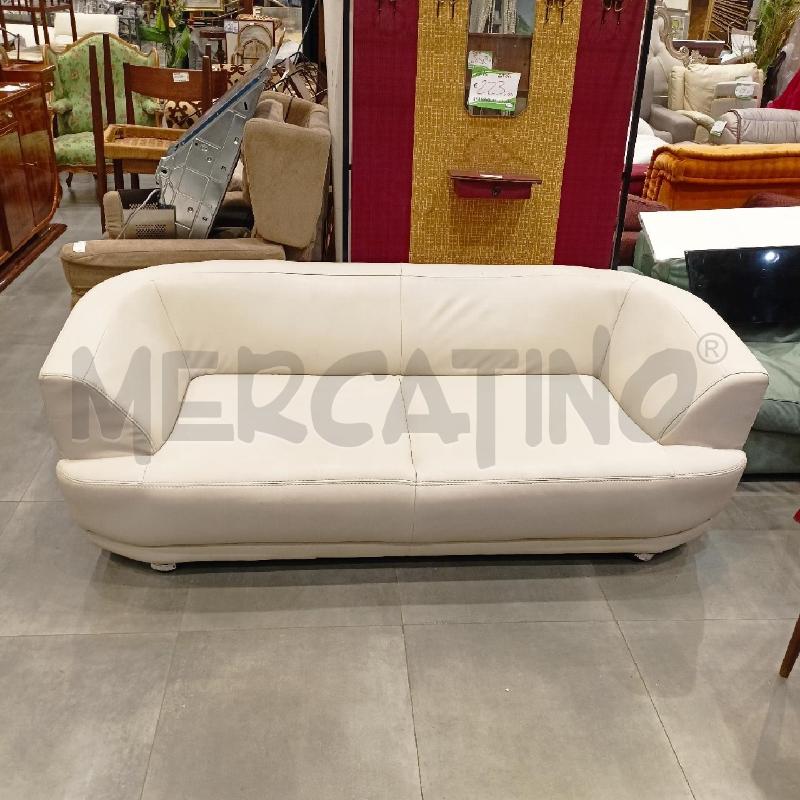 DIVANO ECOPELL BIANC | Mercatino dell'Usato Roma re di roma 1