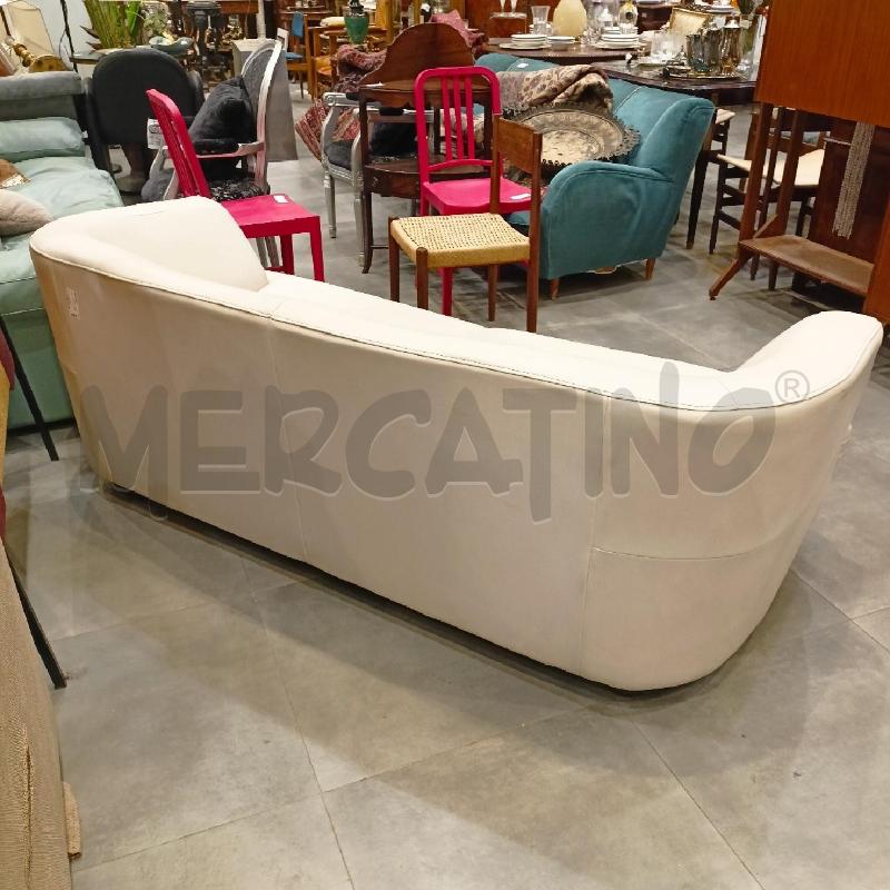 DIVANO ECOPELL BIANC | Mercatino dell'Usato Roma re di roma 3