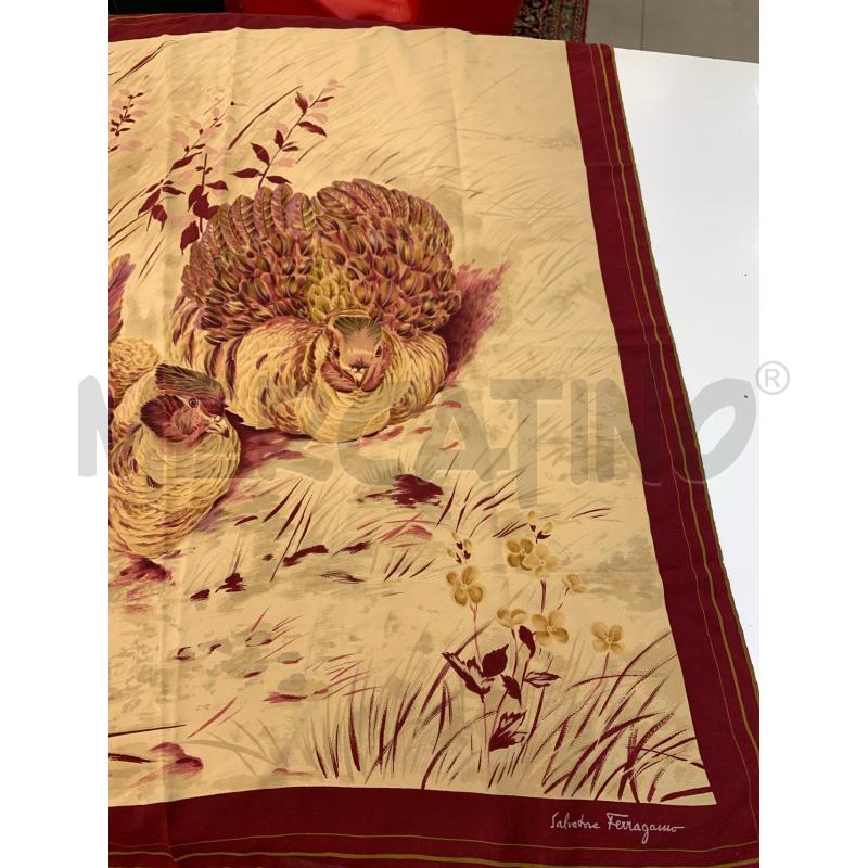 FOULARD SALVATORE FERRAGAMO STAMPA VOLATILI | Mercatino dell'Usato Roma re di roma 1
