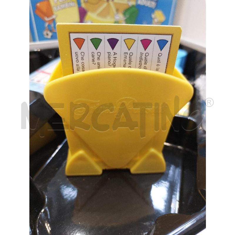GIOCO DA TAVOLA TRIVIAL PURSUIT EDIZIONE FAMIGLIA QUASI NUOVO CARTE ANCORA SIGILLATE | Mercatino dell'Usato Roma re di roma 3