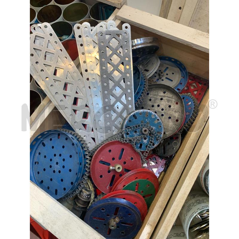 GRANDE LOTTO PEZZI MECCANO D'EPOCA | Mercatino dell'Usato Roma re di roma 3