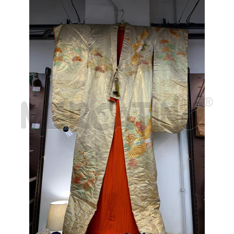 KIMONO ORIENTALE ORO AIRONI | Mercatino dell'Usato Roma re di roma 1