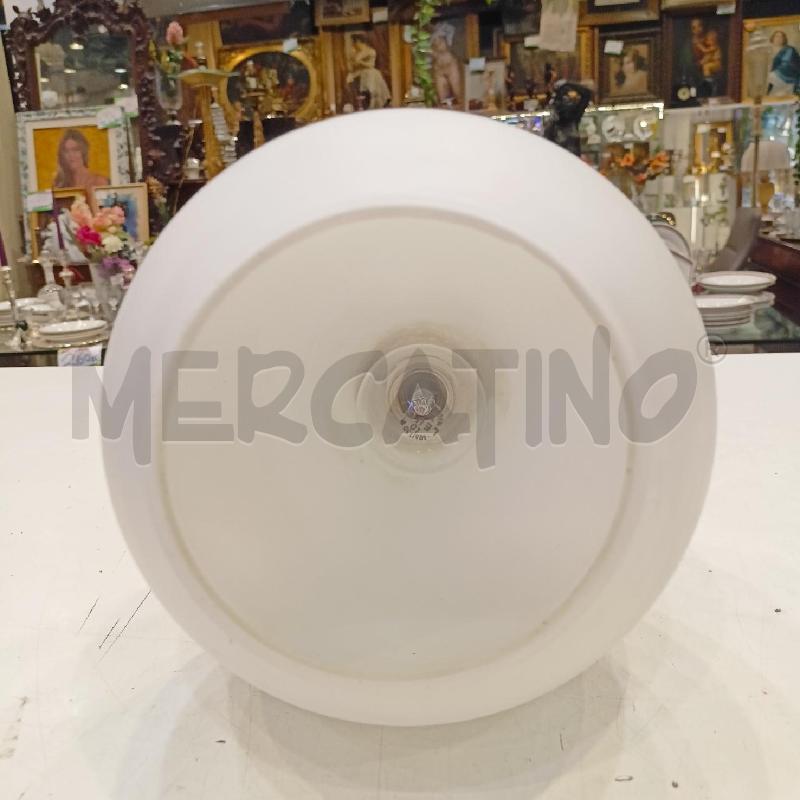 LAMPADARIO VETRO SATINATO BIANCO GOCCIA  | Mercatino dell'Usato Roma re di roma 4