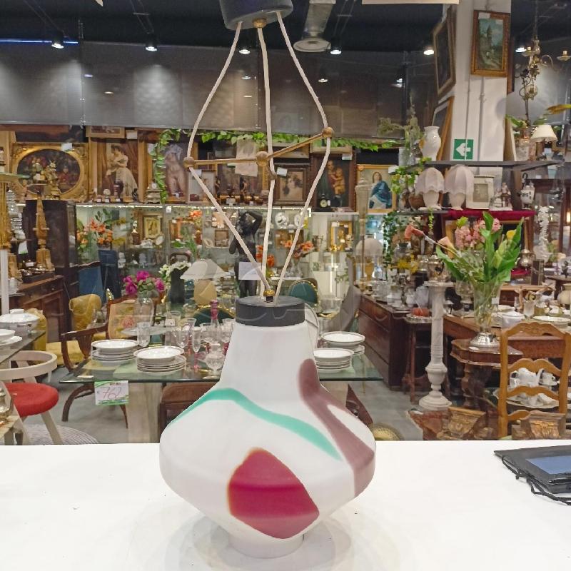 LAMPADARIO VETRO SATINATO FASCE INCLUSIONI ROSSE TIFFANY FONDO BIANCO  | Mercatino dell'Usato Roma re di roma 1