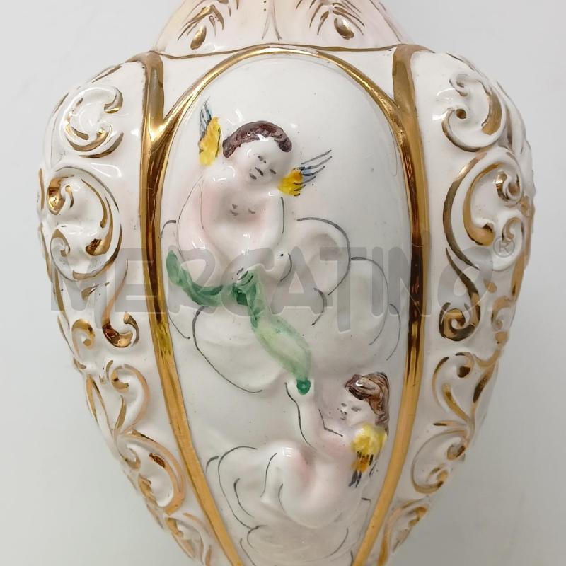 LAMPADA BASE CAPODIMONTE PUTTI RILIEVO RICCIOLI B TONDA | Mercatino dell'Usato Roma re di roma 2