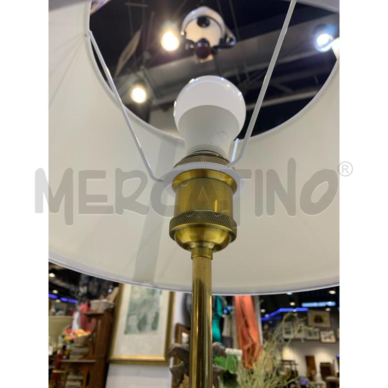 LAMPADA BASE LIBRI 4 PIEDINI OTTONE PARALUME BIANCO | Mercatino dell'Usato Roma re di roma 3
