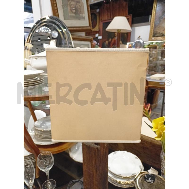 LAMPADA BASE METALLO PEZZO DI LEGNO 1 LUCE PARALUME CREMA  | Mercatino dell'Usato Roma re di roma 3