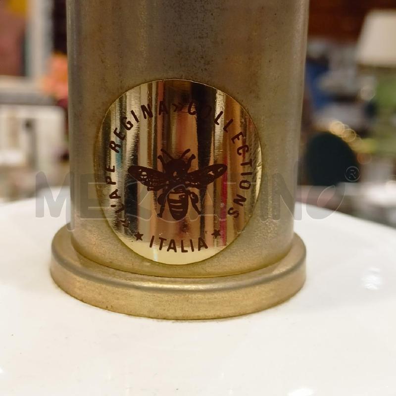 LAMPADA CERAMICA BIANCA BASE NERA BOMBATA FUNZIONANTE  | Mercatino dell'Usato Roma re di roma 2