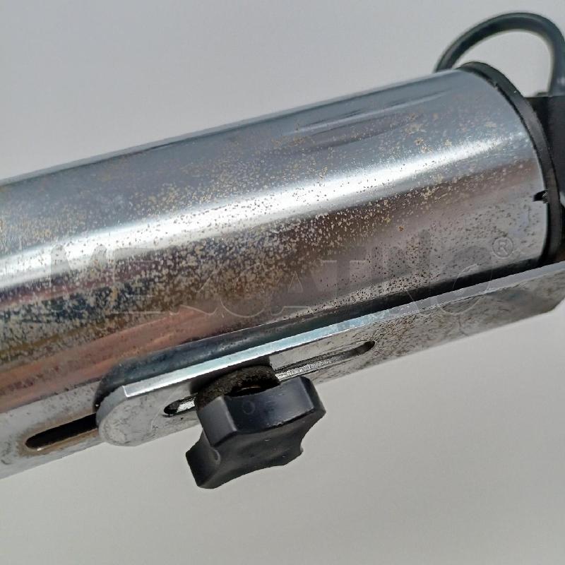 LAMPADA DA TAVOLO FARETTO SILVER BASE NERA PLASTICA NERA | Mercatino dell'Usato Roma re di roma 2