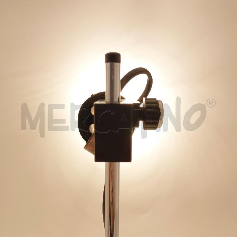 LAMPADA DA TAVOLO FARETTO SILVER BASE NERA PLASTICA NERA | Mercatino dell'Usato Roma re di roma 5