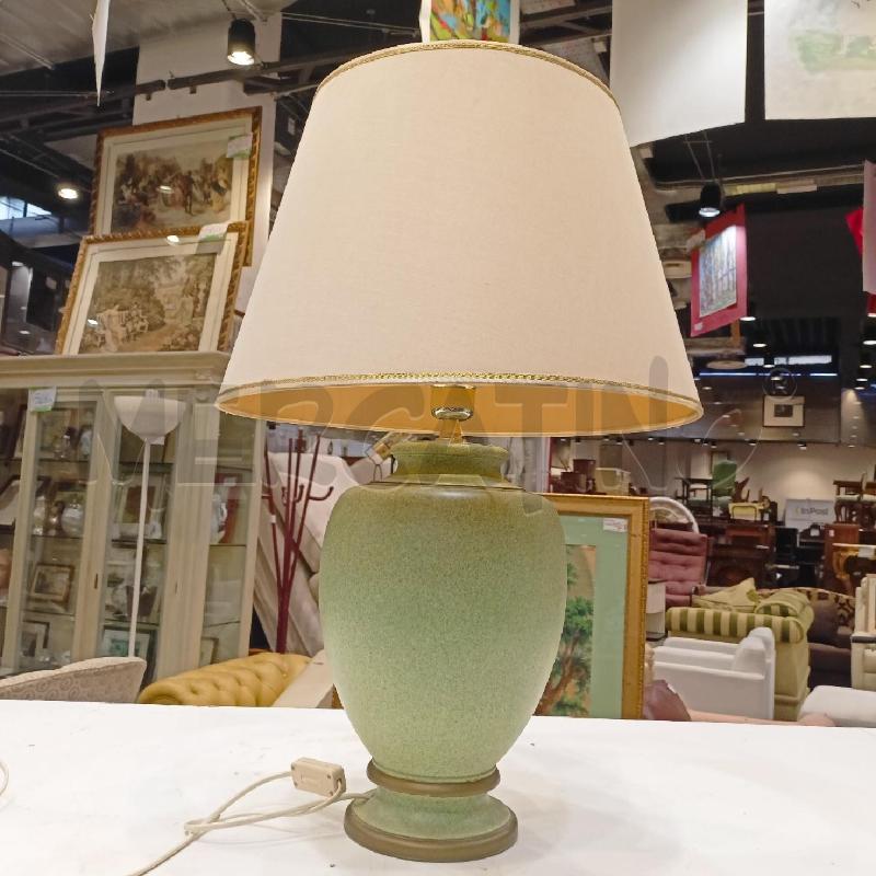 LAMPADA DA TAVOLO METALLO VERDE PARALUME BIANCO PASS DORATO | Mercatino dell'Usato Roma re di roma 4