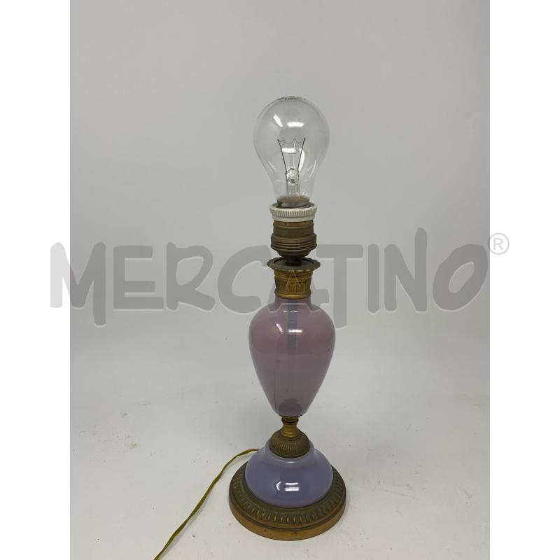 LAMPADA DA TAVOLO OPALINA LILLA | Mercatino dell'Usato Roma re di roma 1