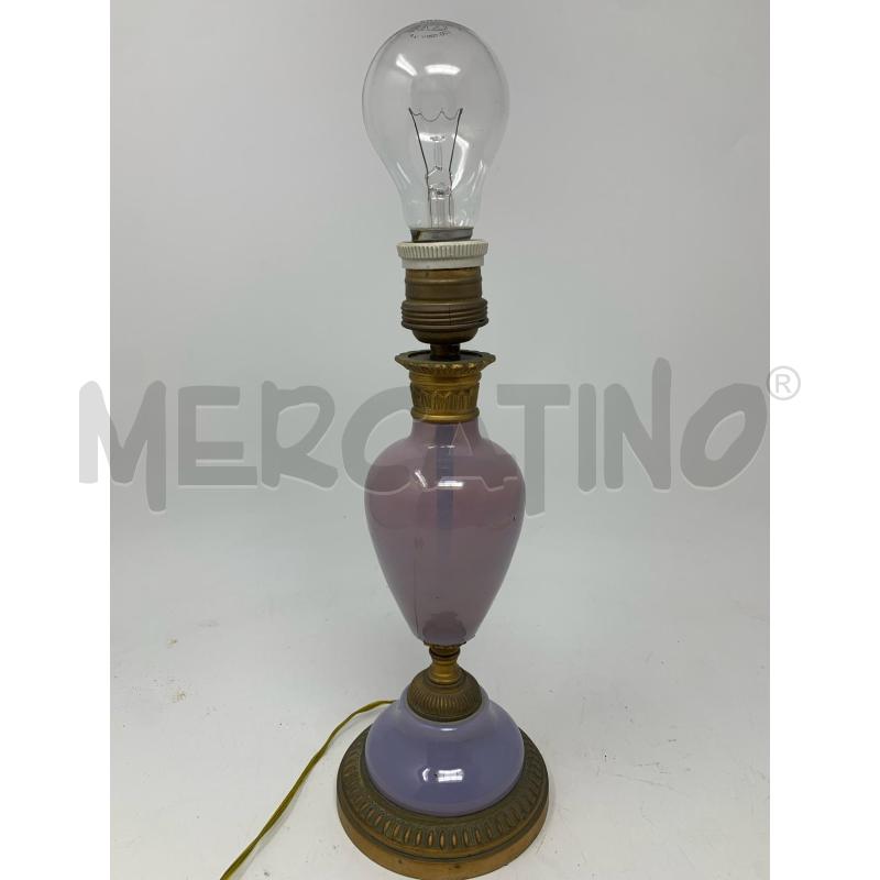 LAMPADA DA TAVOLO OPALINA LILLA | Mercatino dell'Usato Roma re di roma 2