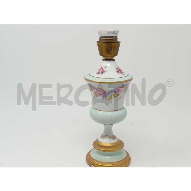 LAMPADA PORCELLANA AZZURRINA DORATA FIORI FIOCCO  | Mercatino dell'Usato Roma re di roma 3