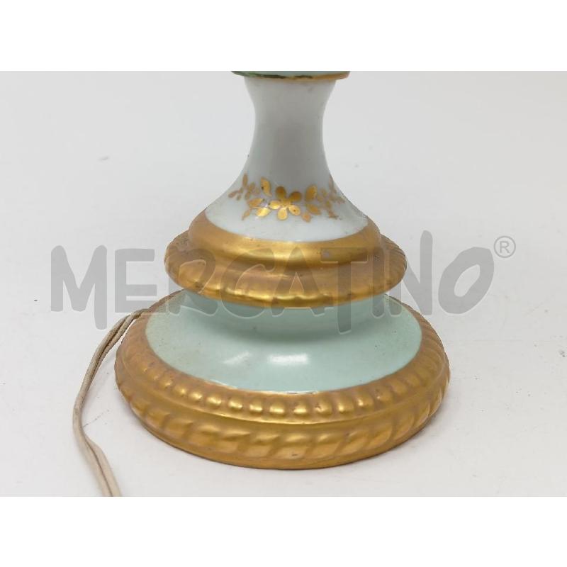 LAMPADA PORCELLANA AZZURRINA DORATA FIORI FIOCCO  | Mercatino dell'Usato Roma re di roma 4