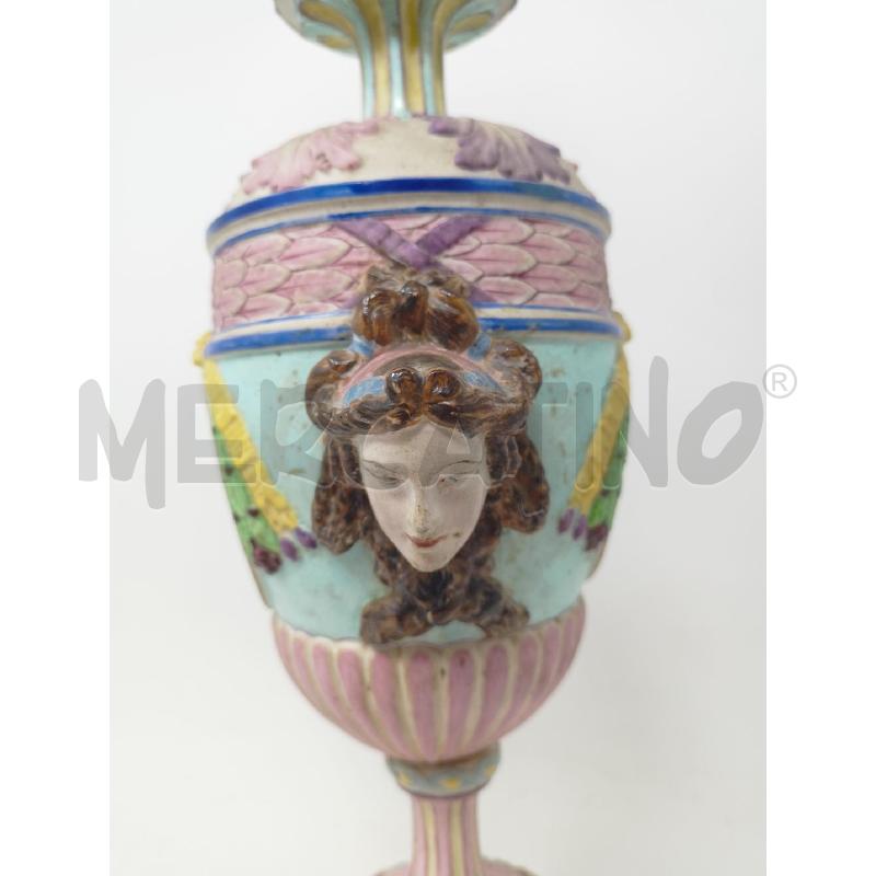 LAMPADA PORC ROSA AZZURRA DUE DAME BASE LEGNO  | Mercatino dell'Usato Roma re di roma 3