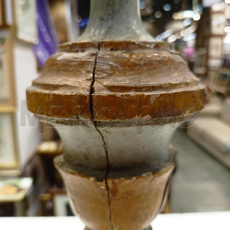 LAMPADA TORCIERE LEGNO DORATO GRIGIO CHIARO | Mercatino dell'Usato Roma re di roma 5
