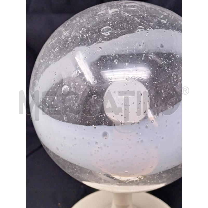 LAMPADA '70 BASE METALLA BIANCO PARALUME SFERA VETRO STRIATO BIANCO | Mercatino dell'Usato Roma re di roma 2