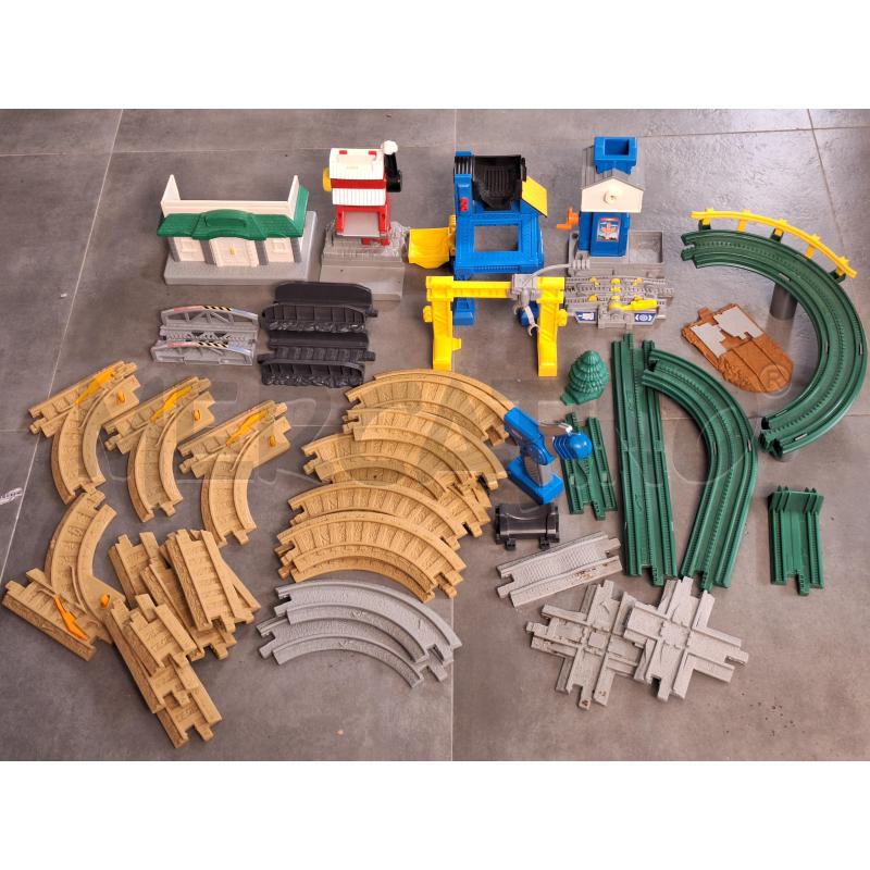 LOTTO PISTA FISHER PRICE GEOTRAX  | Mercatino dell'Usato Roma re di roma 1