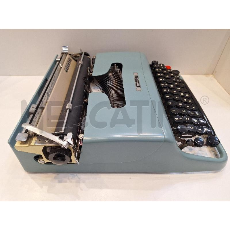  MACCHINA DA SCRIVERE OLIVETTI LETTERA 22 CELESTE CON VALIGETTA | Mercatino dell'Usato Roma re di roma 2