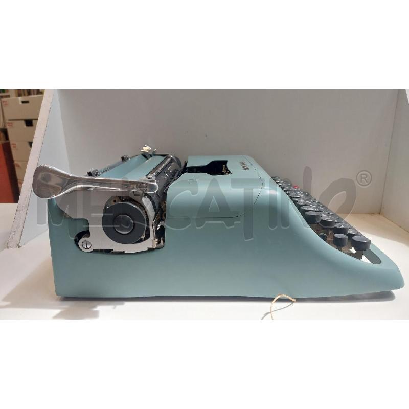 MACCHINA DA SCRIVERE VINTAGE OLIVETTI STUDIO 44 CELESTE CON CUSTODIA RIGIDA MARRONE | Mercatino dell'Usato Roma re di roma 2