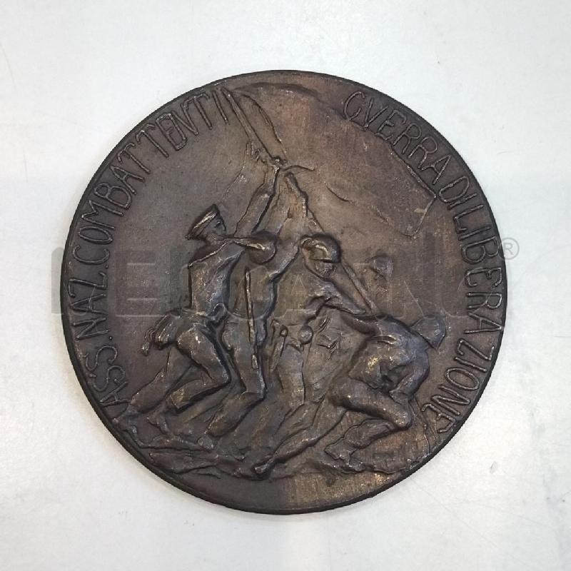 MEDAGLIA ASSOCIAZIONE COMBATTENTI 1976  | Mercatino dell'Usato Roma re di roma 2