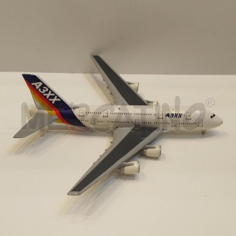 MODELLINO AEREOPLANO AIRBUS A3XX SCALA 1/500 | Mercatino dell'Usato Roma re di roma 3
