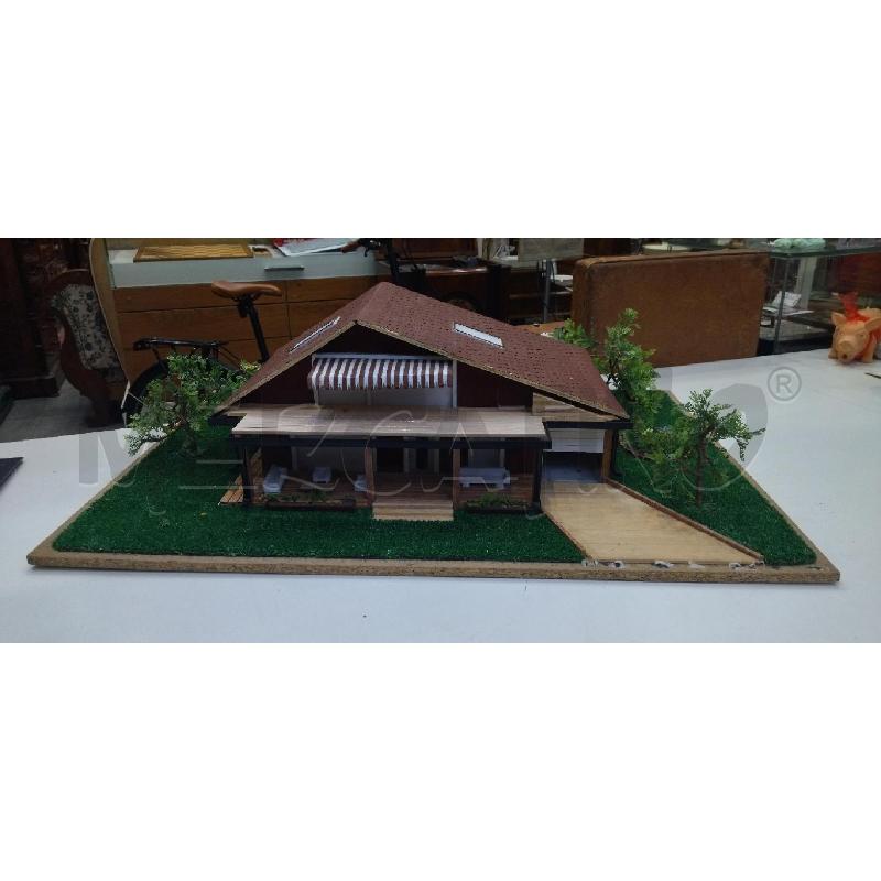 MODELLINO ARCHITETTONICO VILLA CON GIARDINO | Mercatino dell'Usato Roma re di roma 1