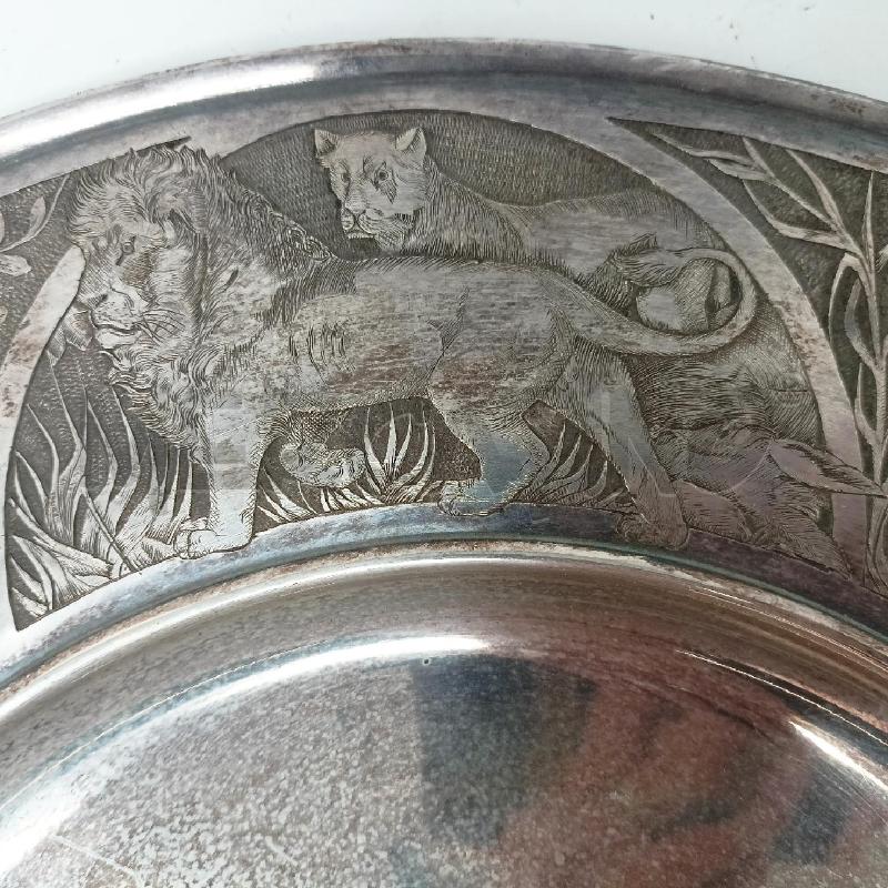 PIATTO SILVER INCISA MOTIVI FLOREALI TIGRI UOMO CAMMELLO | Mercatino dell'Usato Roma re di roma 4