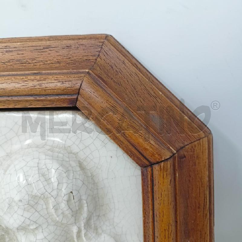 PLACCA CERAMICA 4 BAMBINI CORN LEGNO  | Mercatino dell'Usato Roma re di roma 3