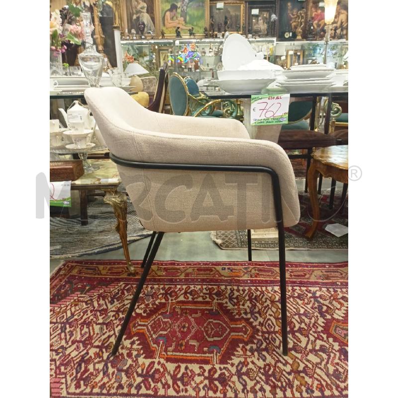 POLTRONCINA STRUT NERA STOFF GRIGIA | Mercatino dell'Usato Roma re di roma 2