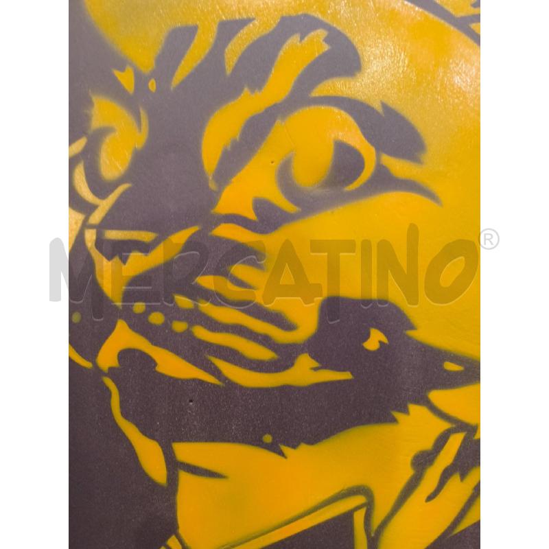 QUADRO CAVALLETTO METALLO MAO STENCIL GRIGIO GIALLO  | Mercatino dell'Usato Roma re di roma 4