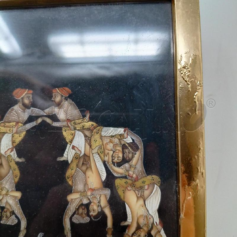 QUADRO DIPINTO SU TAVOLA SCENA KAMASUTRA BIANCO NERO  | Mercatino dell'Usato Roma re di roma 3