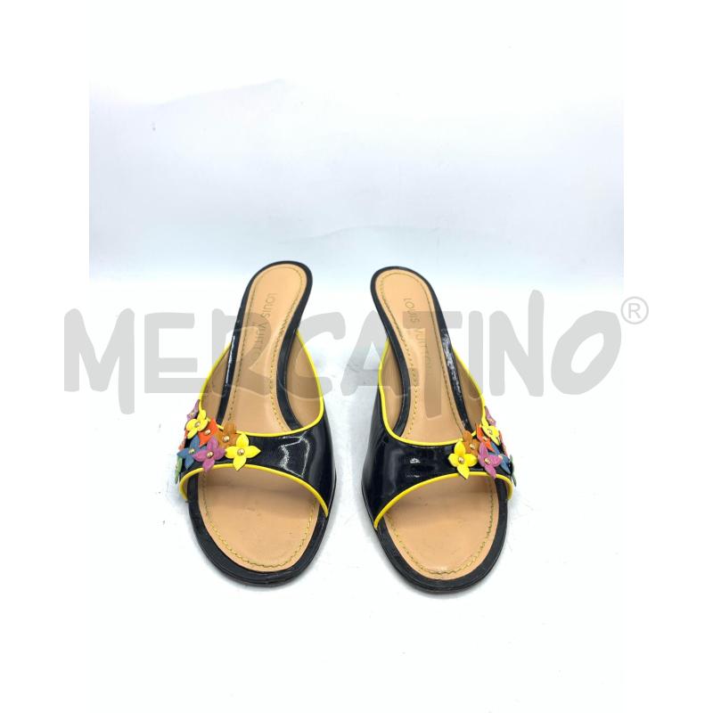 SANDALI LOUIS VUITTON VERNICE NERO FIORI COLORATI | Mercatino dell'Usato Roma re di roma 2