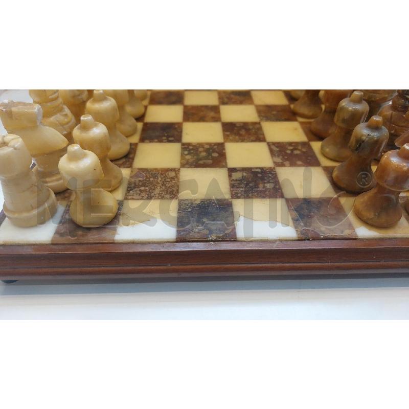 SCACCHIERA IN PIETRA BORDO LEGNO CON DIFETTI  | Mercatino dell'Usato Roma re di roma 5