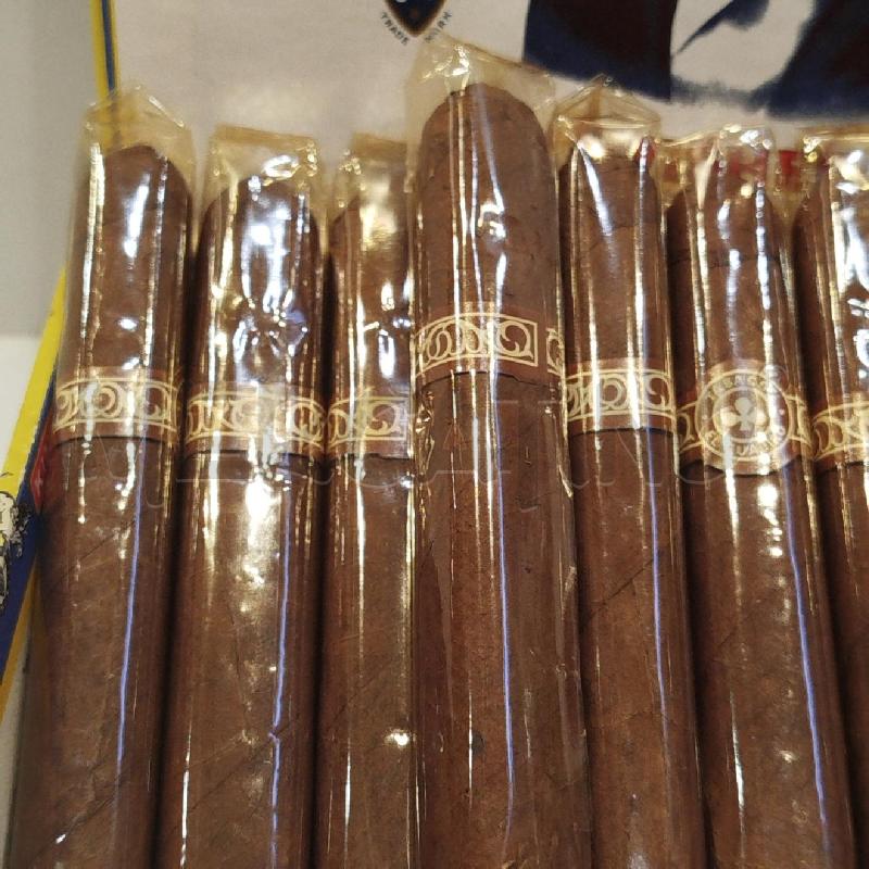 SCATOLA SIGARI KING EDWARD CON SIGARI CUBANI DIVERSE MARCHE | Mercatino dell'Usato Roma re di roma 2