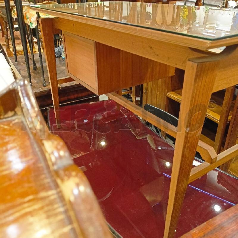 SCRIVANIA SVED TESS BLU PIAN VETRO | Mercatino dell'Usato Roma re di roma 4