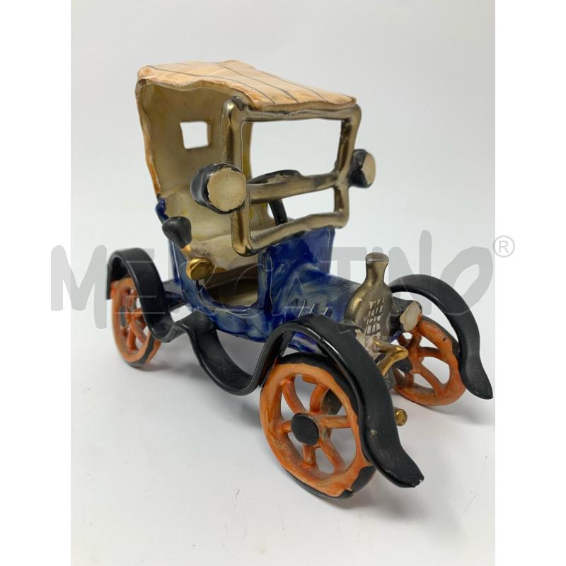 SCULTURA MACCHINA CERAMICA FIAT 142 COLORI BLU RUOTE ARANCIONI | Mercatino dell'Usato Roma re di roma 2