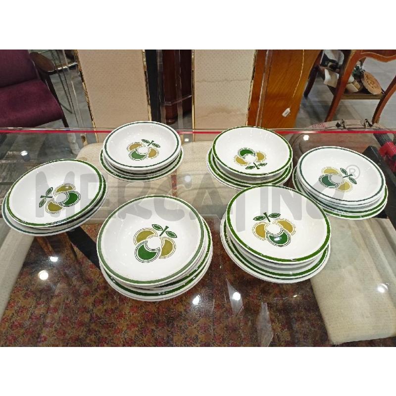 SET PIATTI GINORI ANTONIA CAMPI FIORE VERDE BORDO VERDE | Mercatino dell'Usato Roma re di roma 2